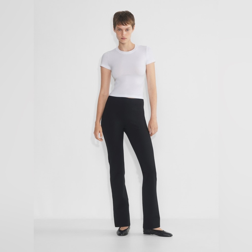 ARITZIA Smooth Seamless Willow Tshirt 👚
